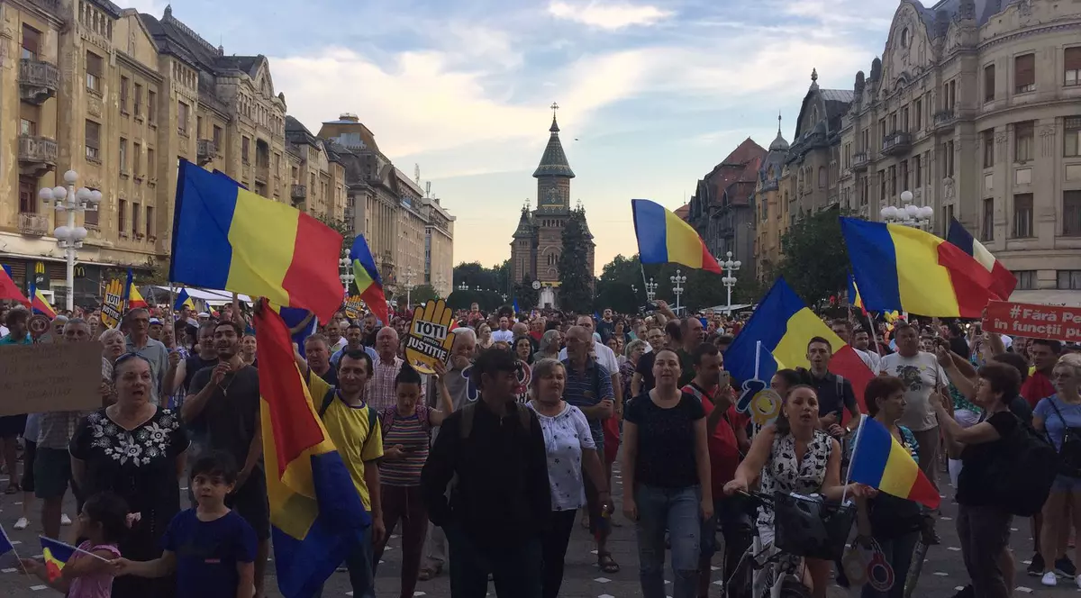 Proteste și în țară, față de adoptarea Codului de Procedură Penală. Fotografie de la protestul de la Timișoara