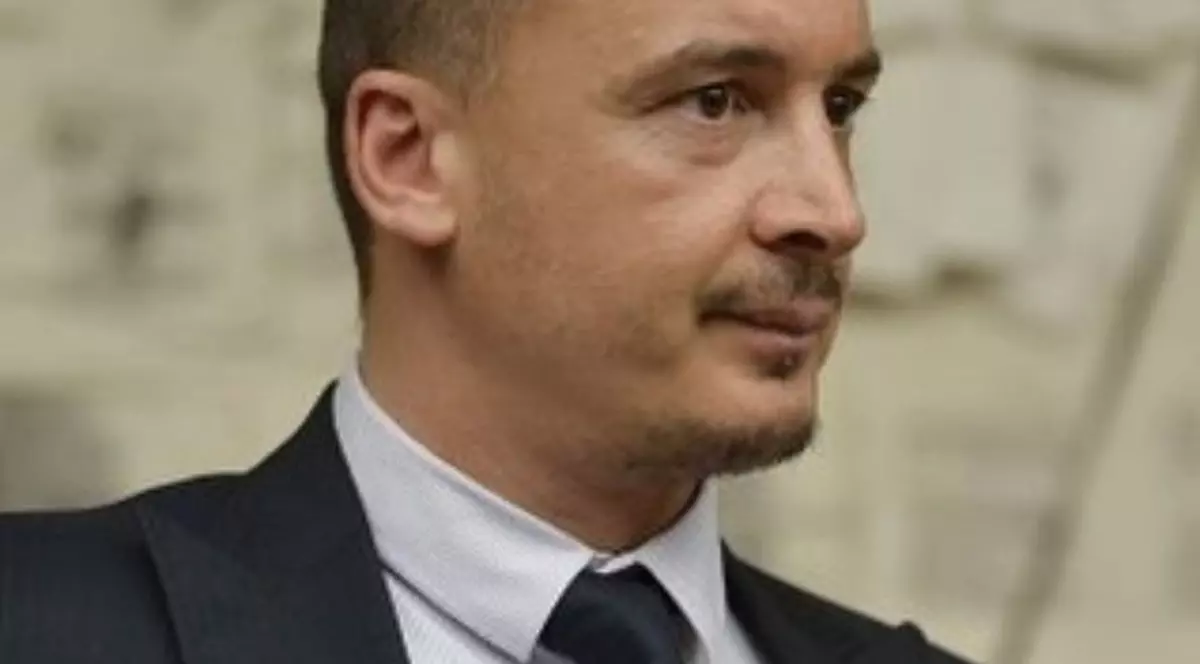 Lider al Mișcării 5 Stele despre români: “Continuă să aibă un miros dulce-acru”