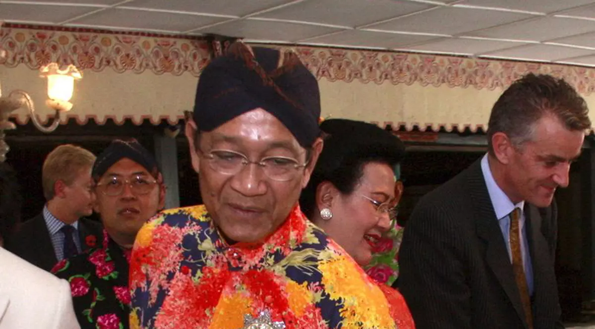 Sultanul din Indonezia încalcă o tradiție de secole și o numește pe fiica sa ca succesor la tron