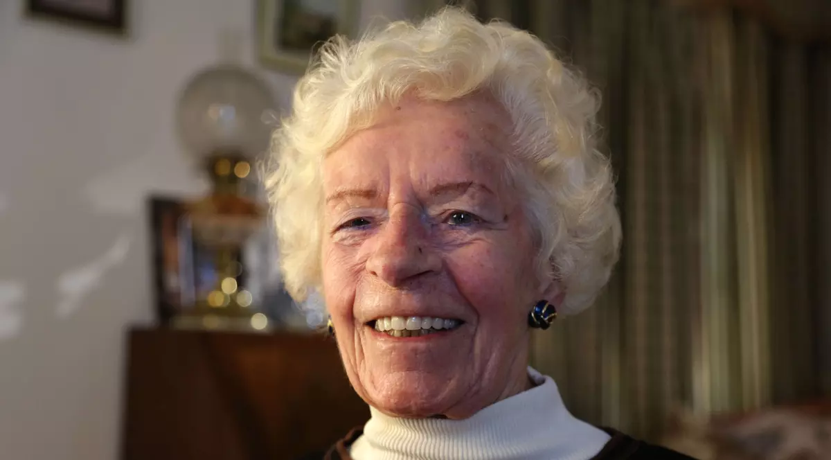 A murit Mary Ellis