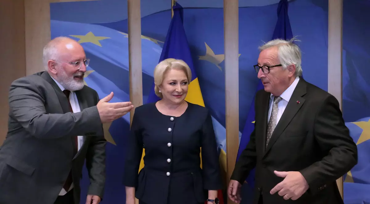 UPDATE. Premierul Viorica Dăncilă, vizită la Bruxelles; Discuții cu Juncker și Timmermans, pe modificările legislației penale (FOTO / VIDEO)