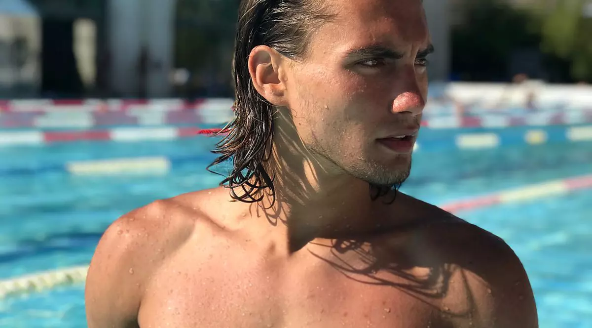 Cum arată Virgiliu Postolachi la bustul gol