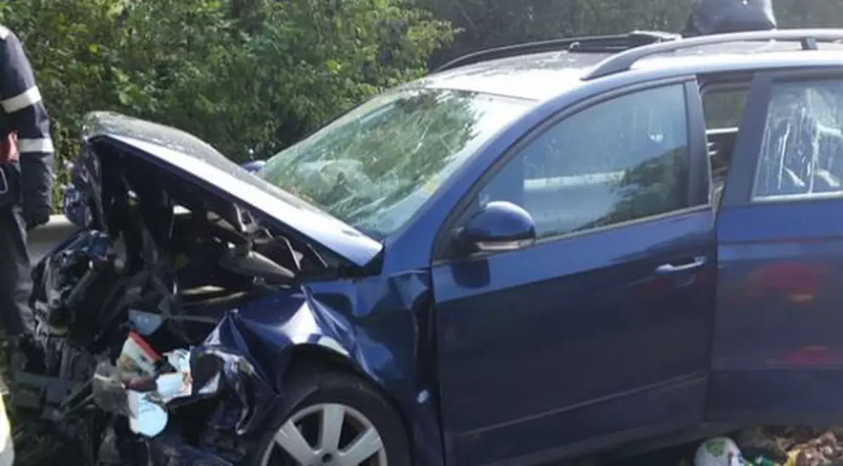Accident cu patru răniți și trei mașini implicate, la Brăila