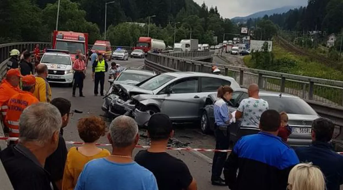 Accident pe podul de la Predeal.