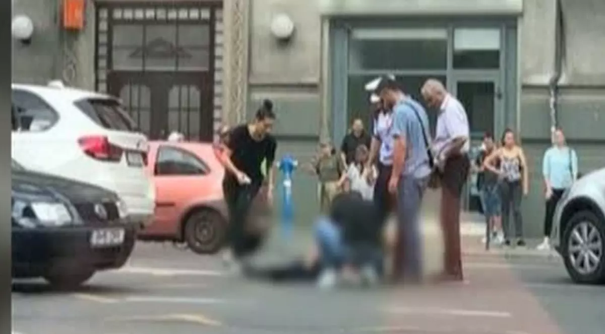 Accident în Capitală. Un poliţist a fost lovit