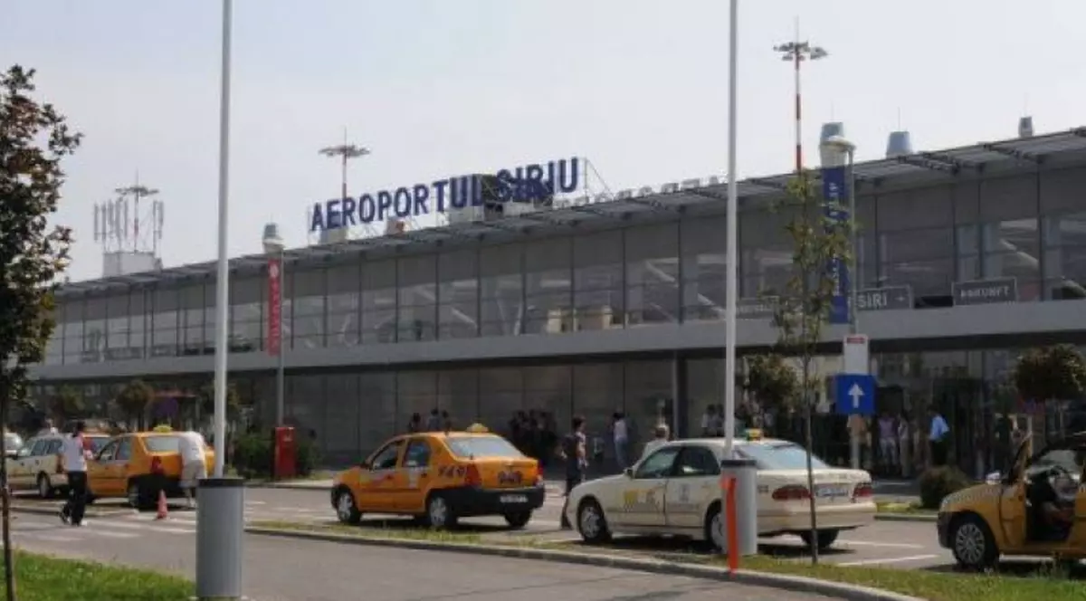 Aeroportul din Sibiu a fost evacuat joi după amiază. Un miros înțepător a creat panică