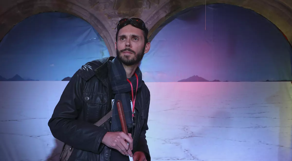 Un nevăzător francez a străbătut 140 de kilometri pe jos prin cel mai mare deșert de sare din lume, situat în Bolivia