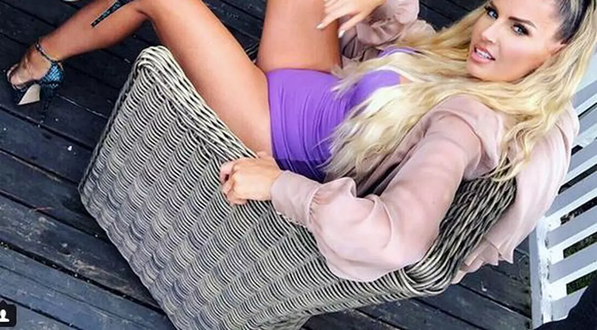 Andreea Bănică, probleme cu sora sa. "O săptămână m-a bătut la cap"