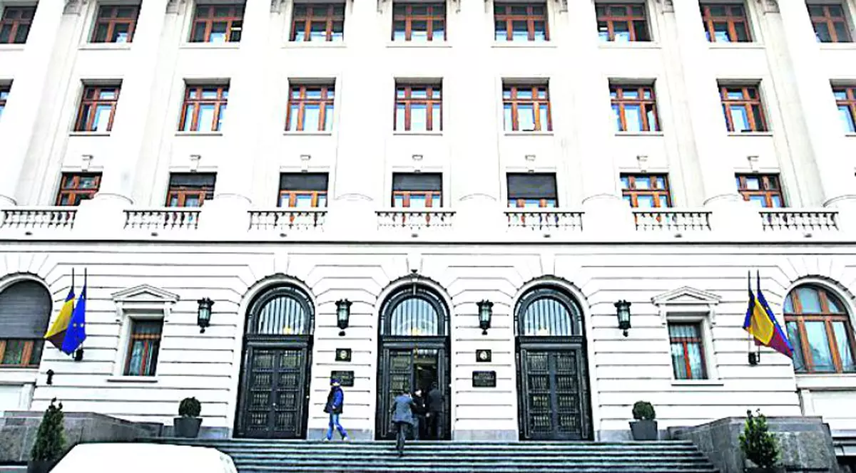 BNR răspunde Ministerului Finanțelor în scandalul privind creșterea euro. Sediul BNR