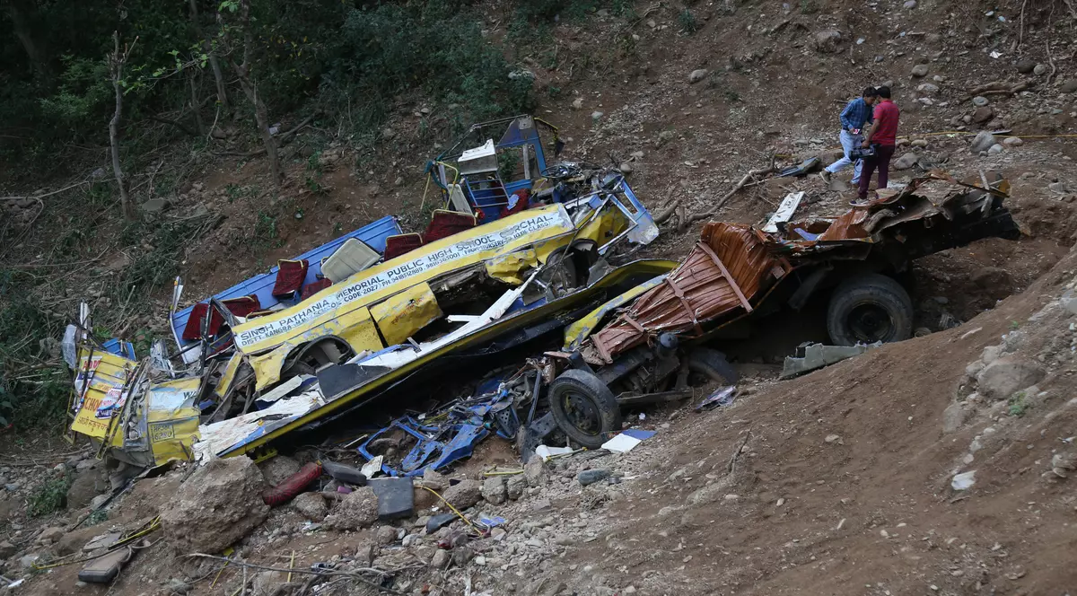 Accident de autocar în India. 44 de persoane și-au pierdut viața