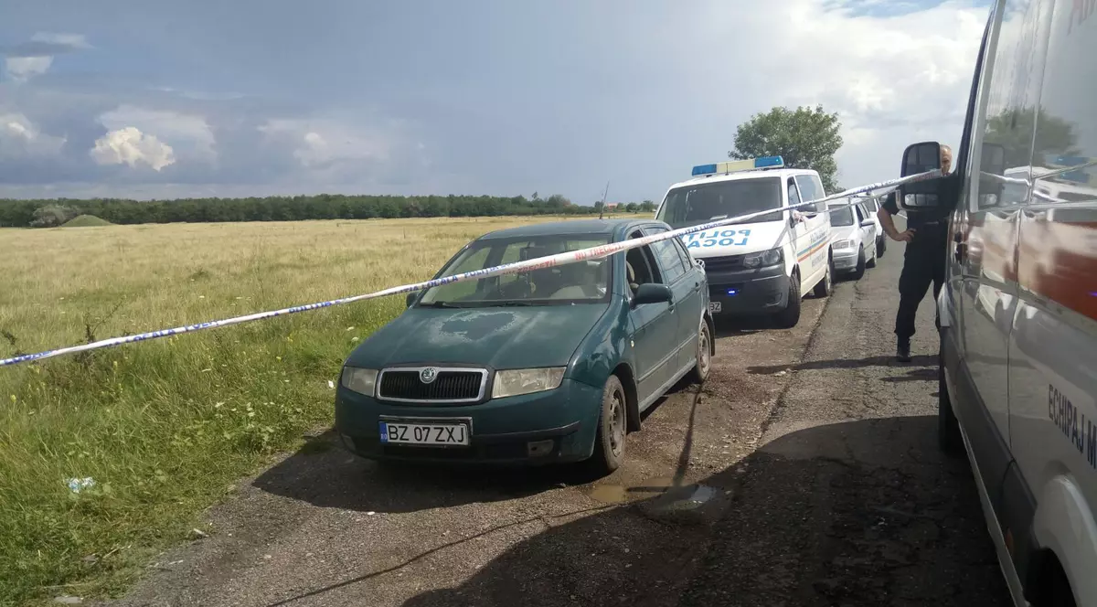 Bărbat găsit mort la volan într-o mașină oprită pe marginea șoselei de centură la Buzău