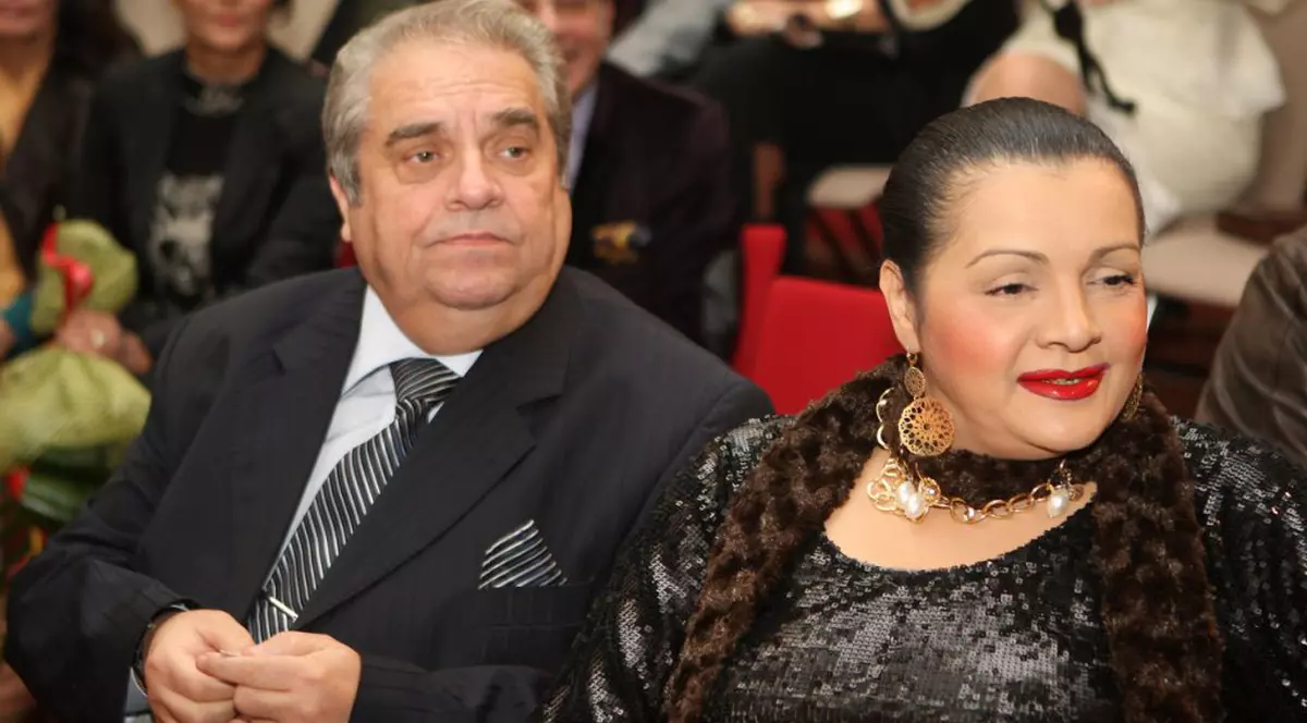 Cornelia Catanga își acuză soțul că i-a schimbat copilul la naștere. 