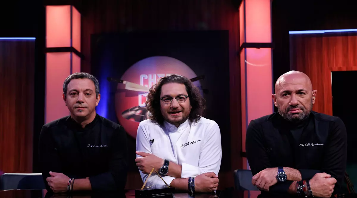 Ce fac jurații de la ”Chefi la cuțite” în pauzele dintre filmări. Imagini rare cu cei trei bucătari
