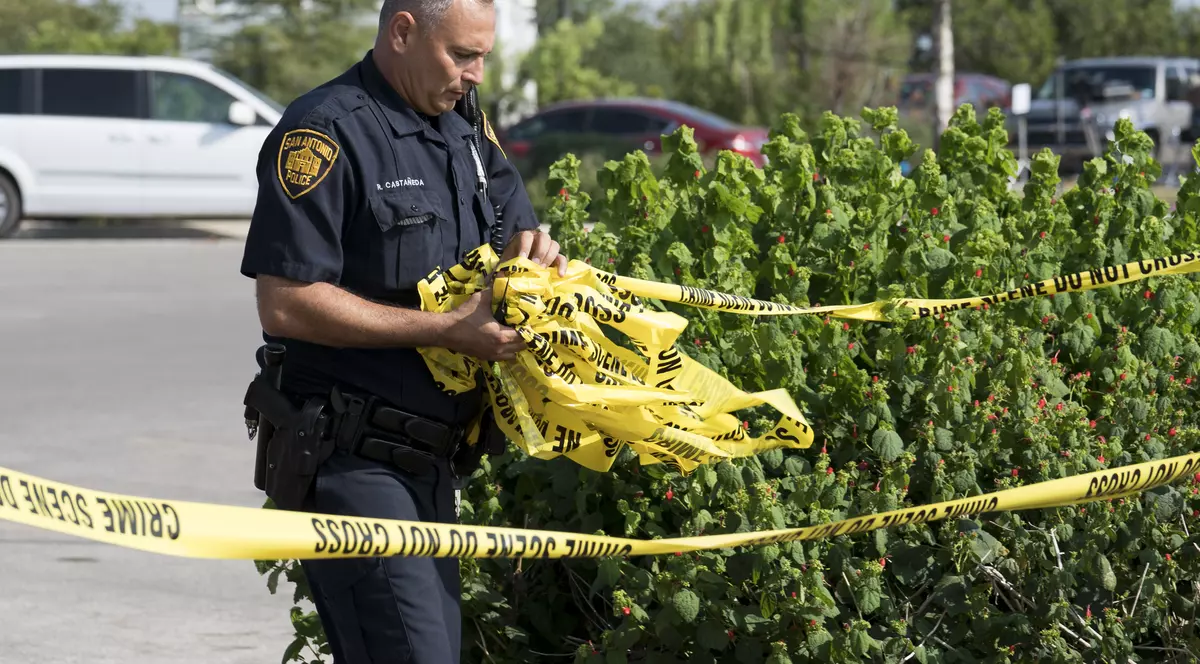 O fetiță de 2 ani a fost împușcată mortal de verișorul ei de 4 ani