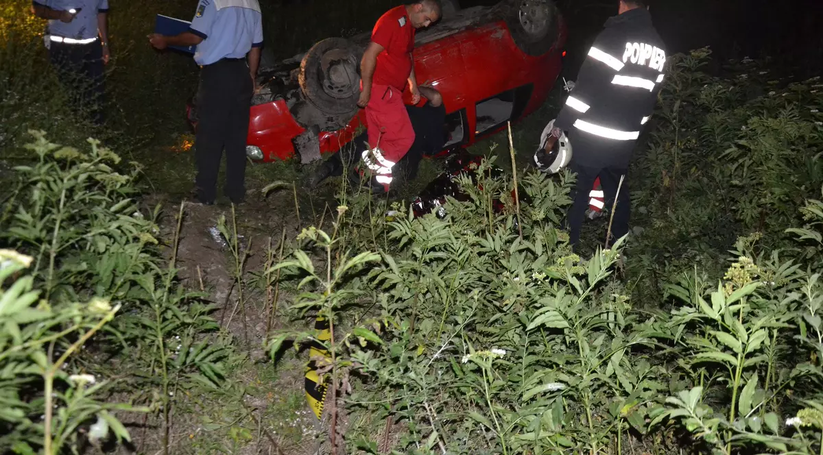 Arest la domiciliu pentru adolescentul din Craiova care si-a ucis iubita într-un accident