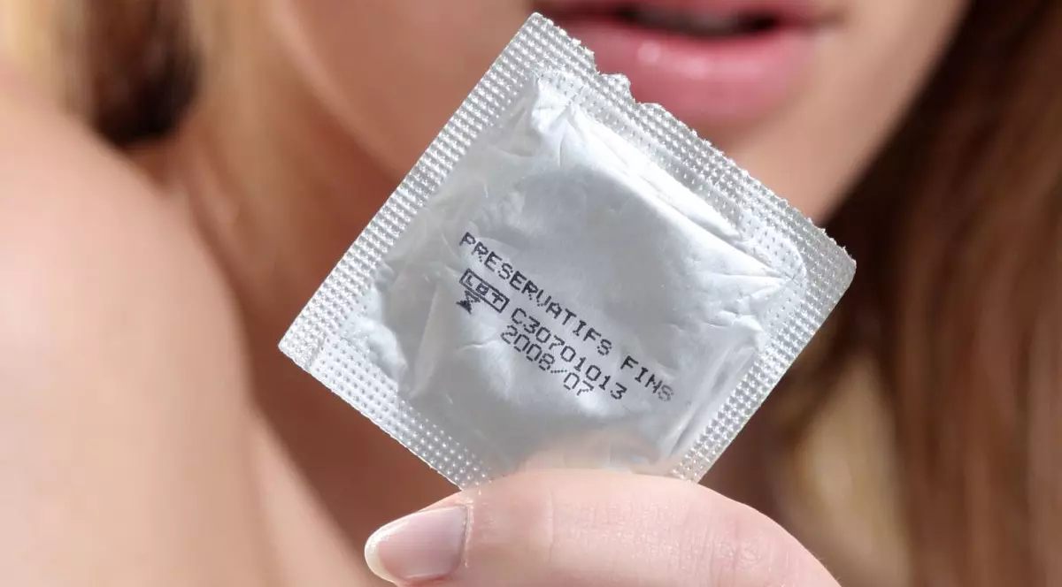 Durex retrage de pe piață mai multe prezervative care s-ar putea rupe