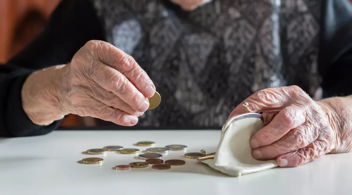 Fiscul poate popri mai mult de o treime