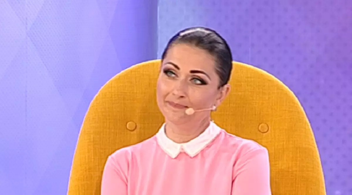 Gabriela Cristea, şocată să vadă un suporter care a aruncat telefonul în teren