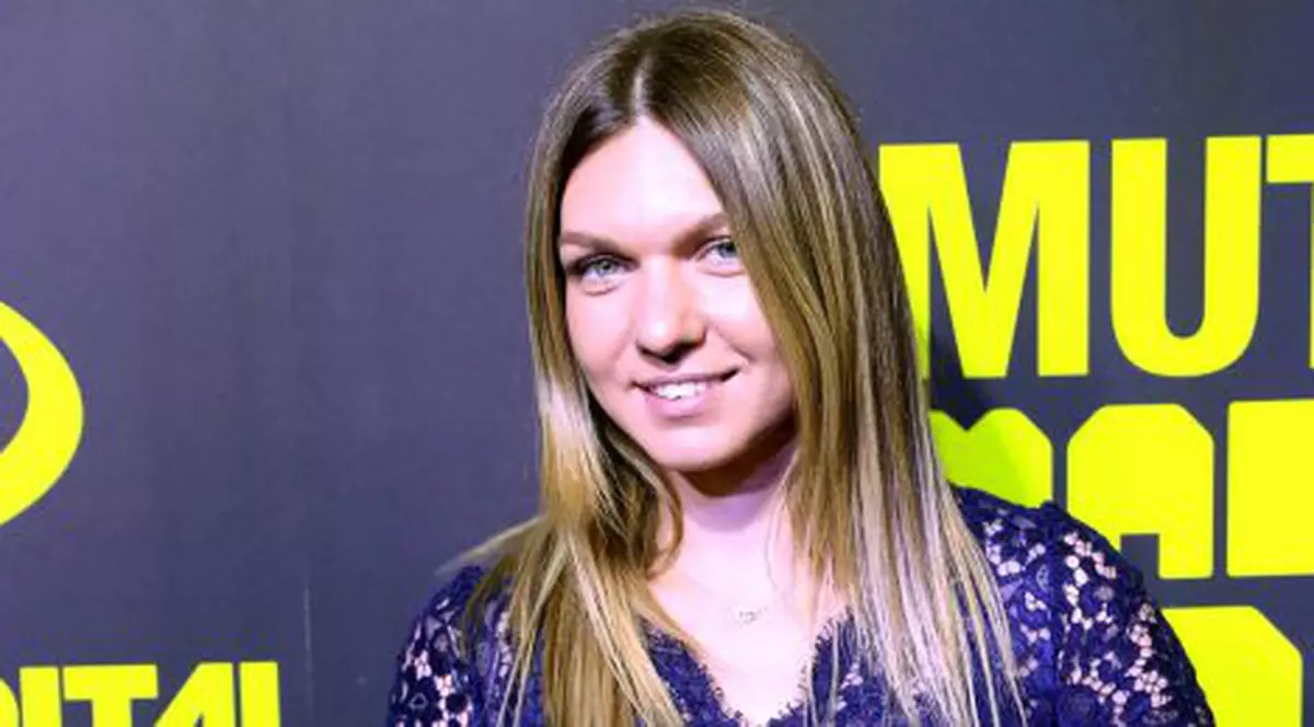 FOTO | Simona Halep de la Wimbledon, într-un club de fiţe din Mamaia