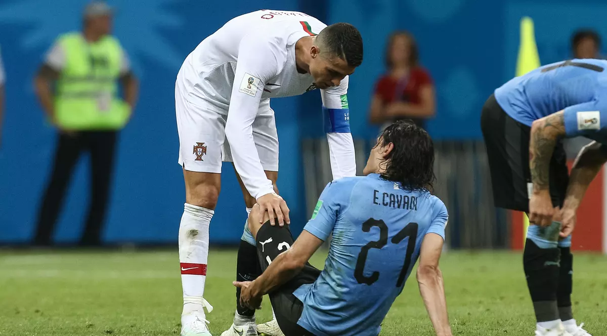 Cavani este incert pentru meciul cu Franța