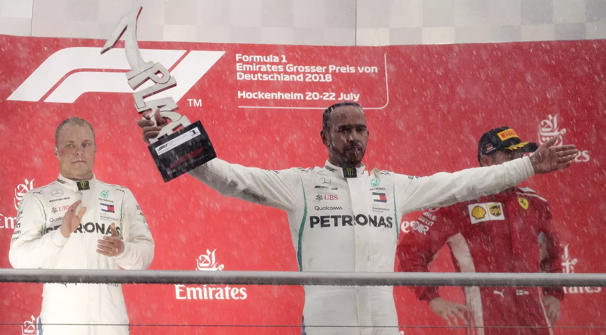 Lewis Hamilton va porni din pole position în Marele Premiu al Ungariei