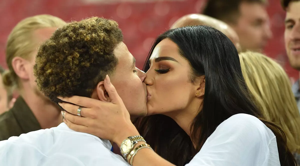 Săruturi fierbinți la Cupa Mondială de fotbal 2018