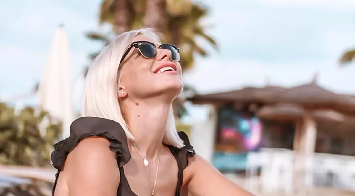 Jojo a ajuns pe mâna medicilor. "Mi-am operat și hernia și ovarul"