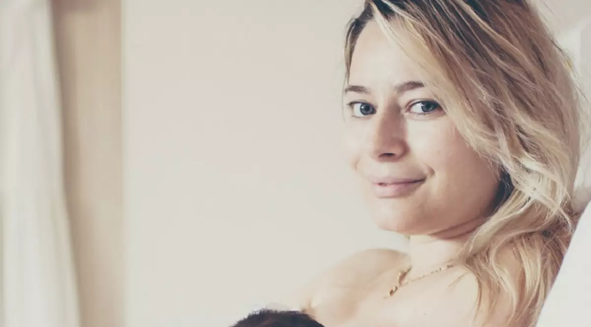 Laura Cosoi a întâmpinat dificultăți după ce a născut. “Am intrat în alertă “