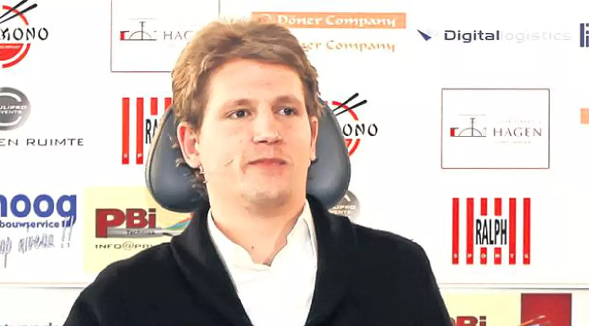 Mihai Neșu, în scaunul cu rotile la Muntele Athos. Alături de cel mai bun prieten al său