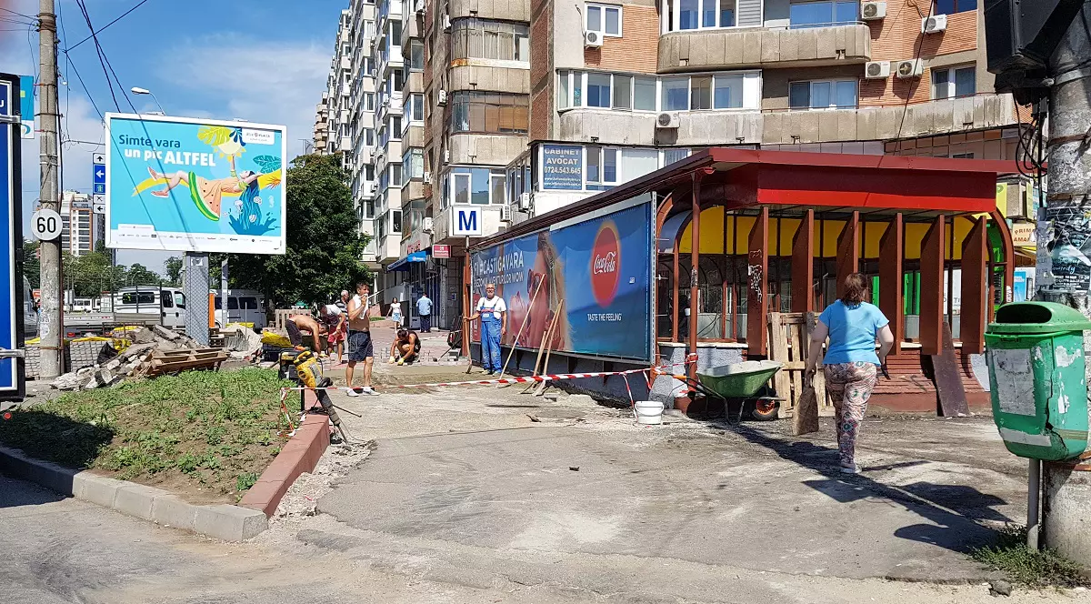 Primăria Sectorului 3 dă 10 milioane de lei pe borduri și pavele