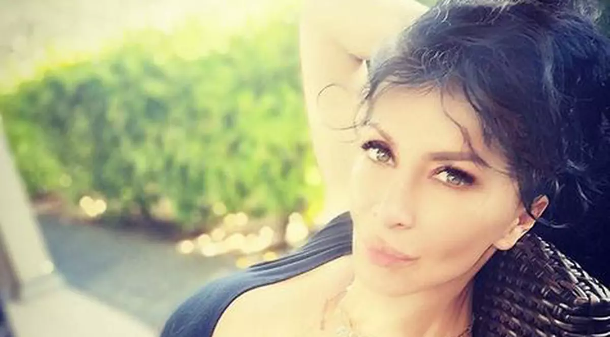 Mihaela Rădulescu, în pași de dans în port. "Lasă-mă să-ți ridic fusta cu pleoapa"