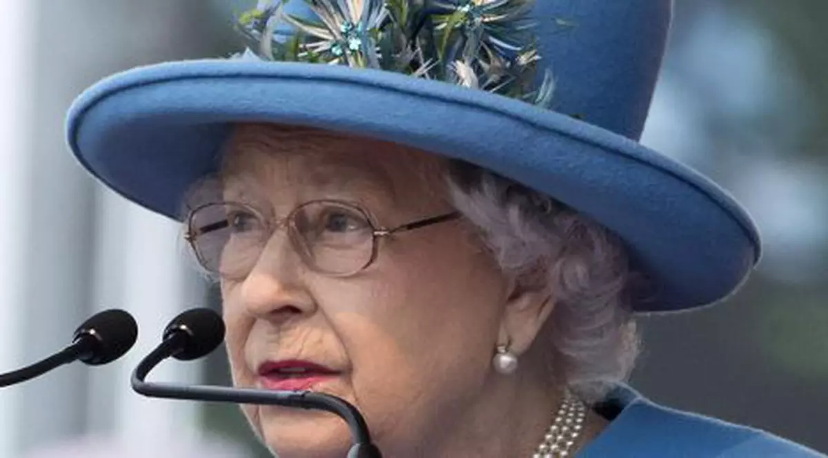 Regina Marii Britanii s-ar fi implicat în criza Brexitului