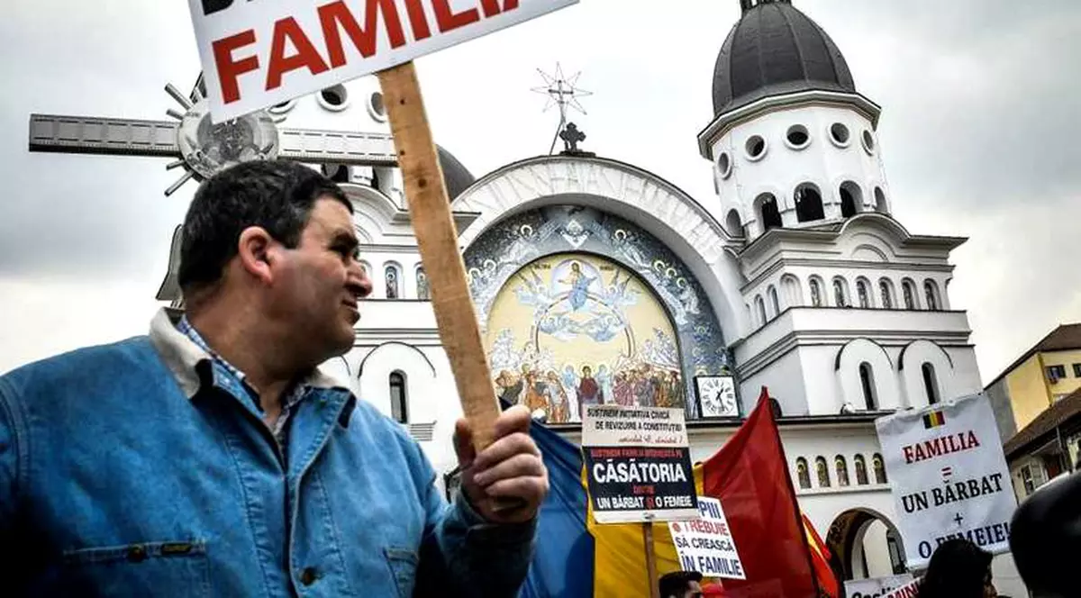 miting, familia traditionala
