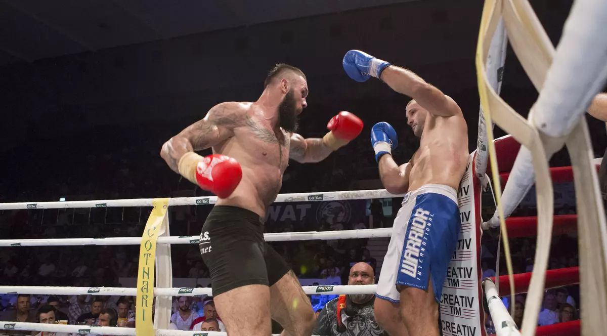 Luptătorul Cristian Ristea, la Cupa Mondială Tatneft, din Rusia. Se bate pentru un loc în semifinale