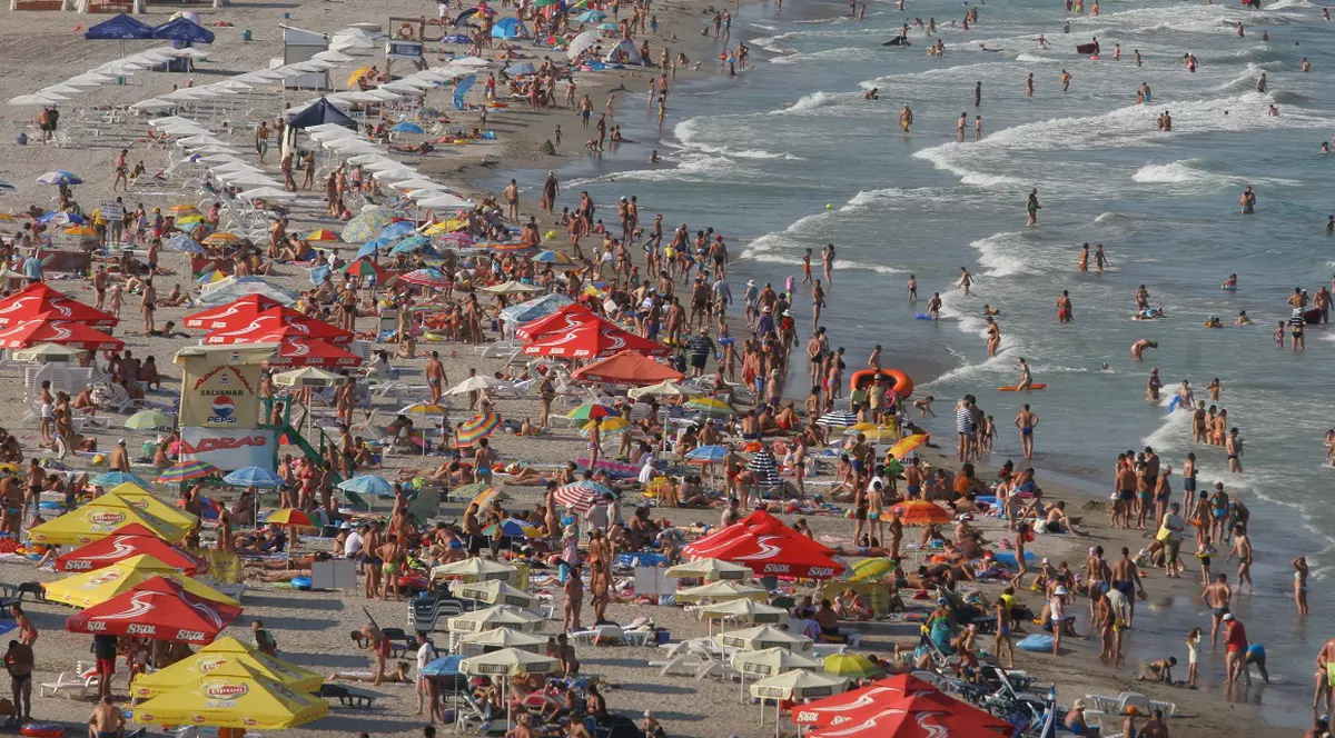 Ludovic Orban: "Numărul restricțiilor e mic. Ce văd pe Litoral e și bine, e și rău”