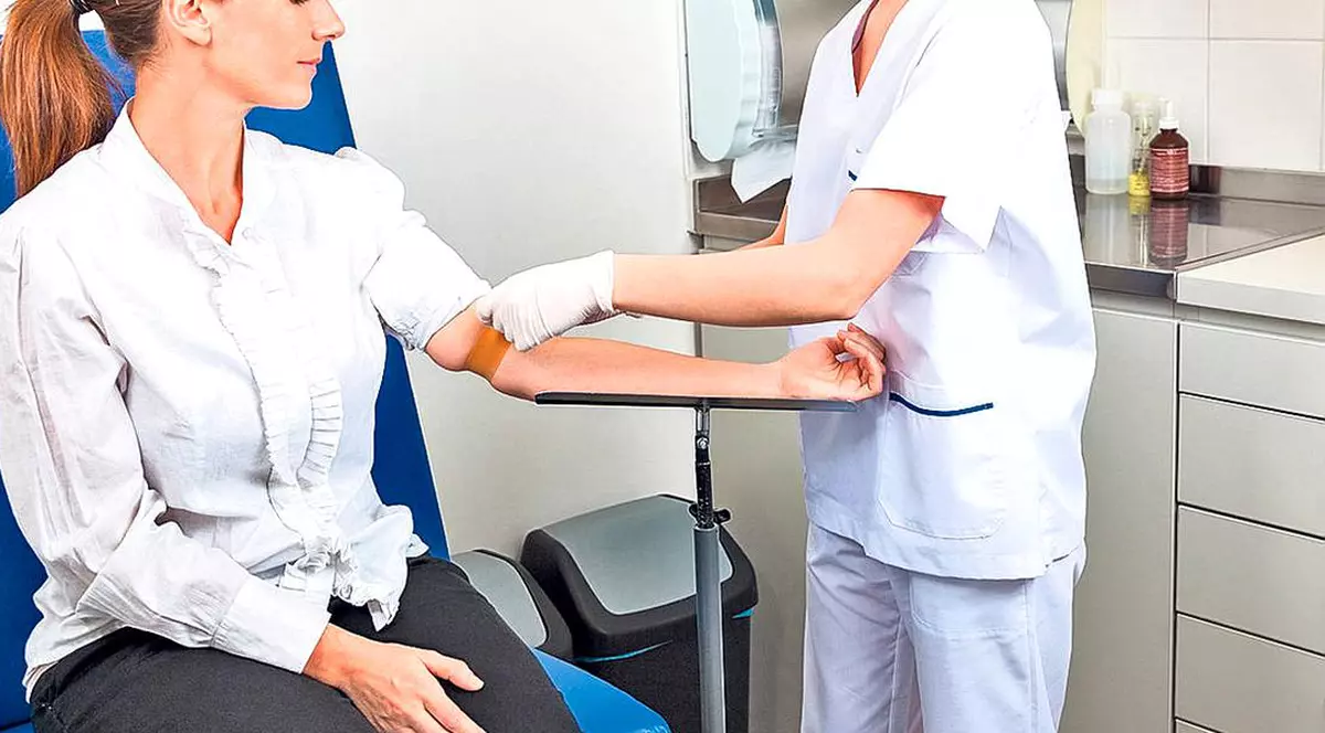 CNAS a decis: Din toamnă, alți 13.000 de pacienți cu hepatită C primesc tratament fără interferon