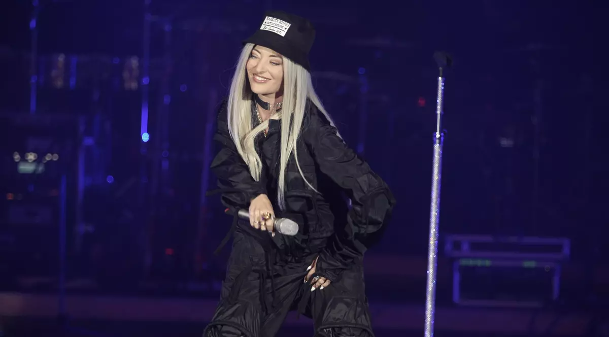 Delia s-a prăbușit în culise la “X Factor”. Mihai Bendeac nu a mai putut face nimic