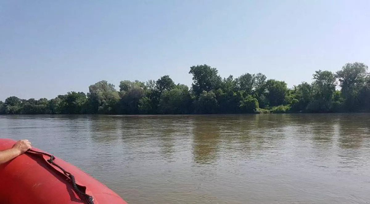 Un bărbat din Reșita s-a înecat în barajul Secu. A căzut din barcă