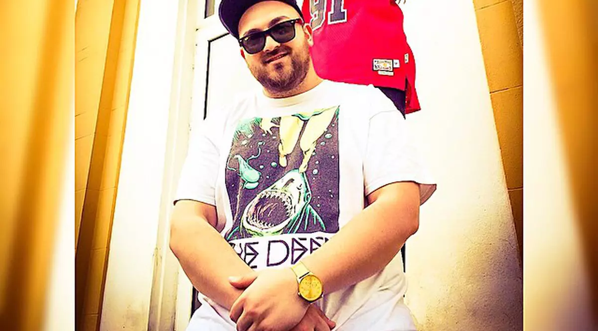 I-au spart mașina lui Boier Bibescu. A pățit-o în Grecia