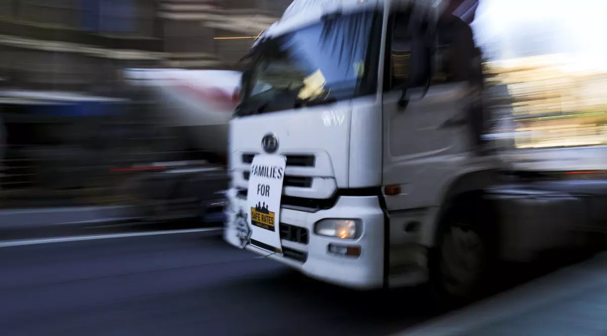 și-a alăptat copilul în timp ce conducea un camion