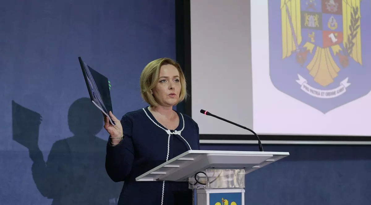 UPDATE/ Carmen Dan, noi explicații privind protestele din 10 august. ”Credeți că jandarmii așteaptă să vină prefectul de acasă ca să semneze ordinul?”