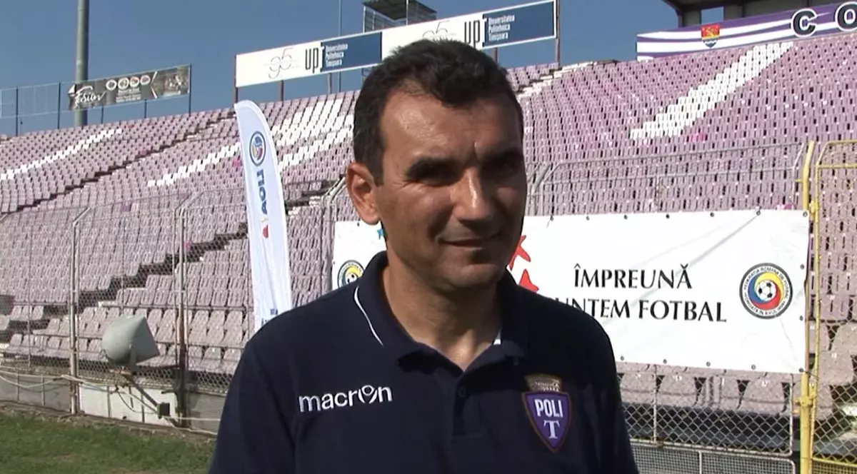 Cosmin Petruescu, antrenorul de la Poli Timișoara, s-a lăsat de fotbal la 26 de ani. Lui trebuie să-i mulțumească Mihai Pintilii