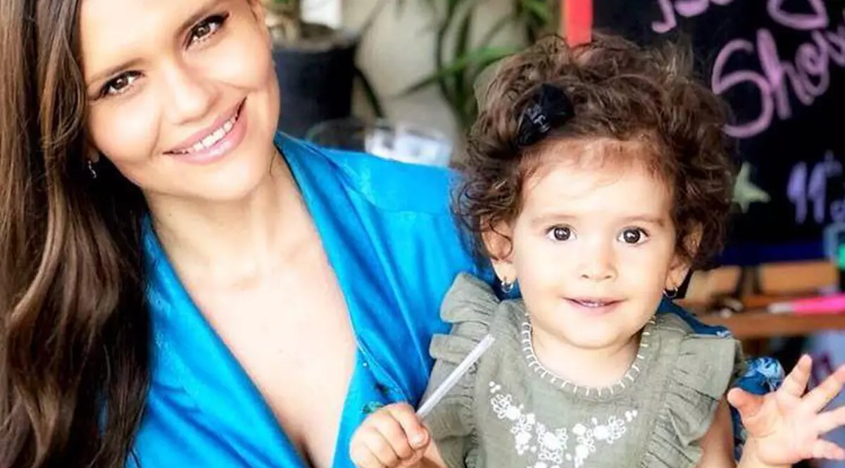 Mădălin Ionescu și soția lui au ajuns de urgență cu fetița la spital. “Abia respira“