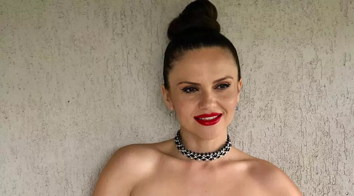 Cristina Șișcanu le dă peste nas criticilor ei. "Sau să îmi pun o șubă?"