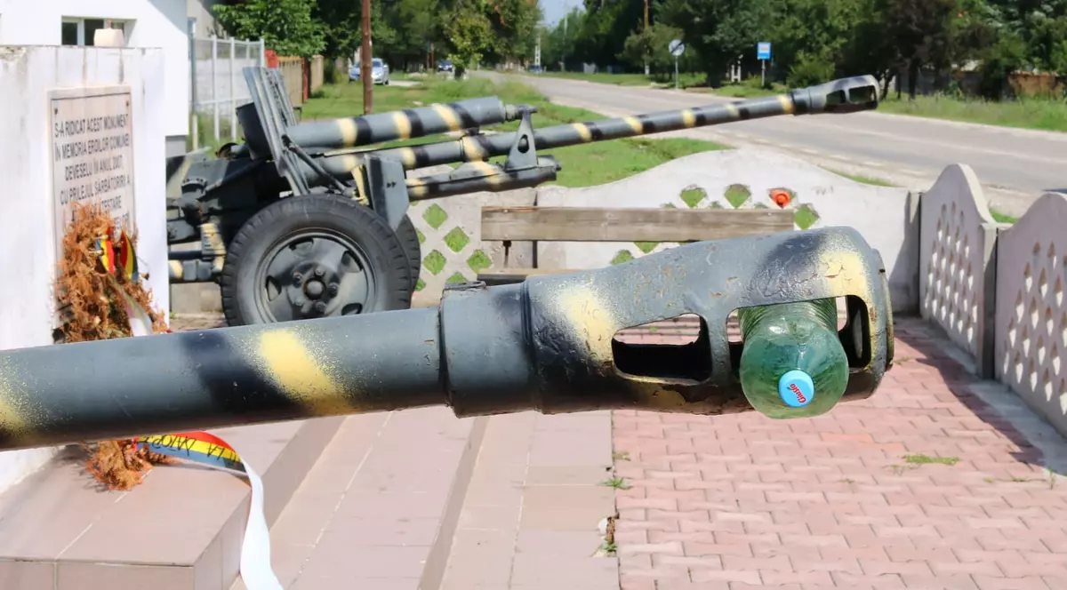 Localnicii din Deveselu nu se tem de Putin sau de rachete balistice