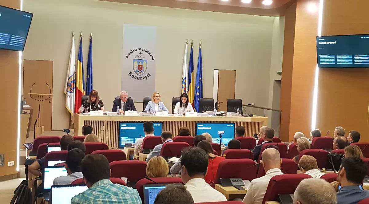 Consilierii generali ai municipiului București au aprobat în ședința de astăzi proiectul intitulat Programului multianual pentru accelerarea dezvoltării rețelelor edilitare de utilități publice din Municipiul București "Nicio stradă neasfaltată și fără utilități publice".