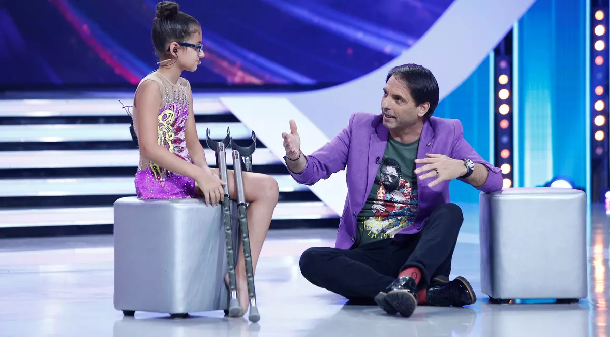 Campioana Italiei la gimnastică ritmică îi impresionează pe jurați, la “Next Star”. „M-au trecut fiorii când am văzut-o pe scenă” | FOTO