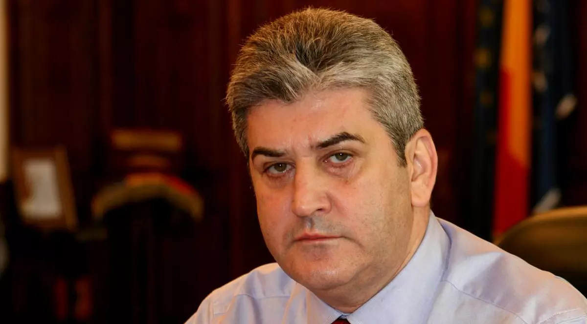 Cu ce medie a intrat la facultate fostul ministru Gabriel Oprea. Chiar a făcut dezvăluirea