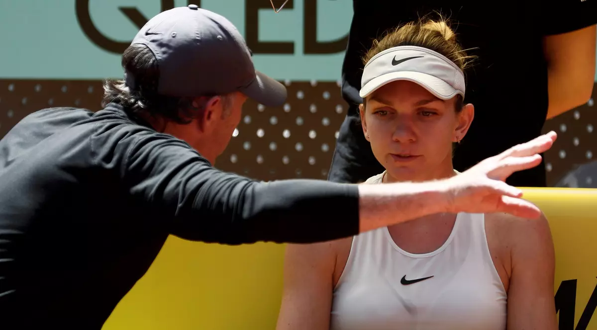 Rămâne Simona Halep fără antrenor?