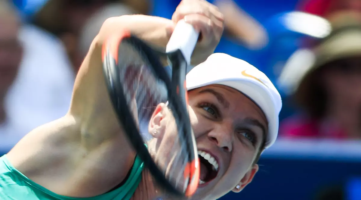 Simona Halep, ceas cât o avere! Ultimul cadou primit de constănțeancă. După ce unul dintre sponsorii tehnici i-a oferit o pereche de încălțăminte personalizată, numărul 1 din tenisul mondial feminin a mai avut parte de o surpriză.
